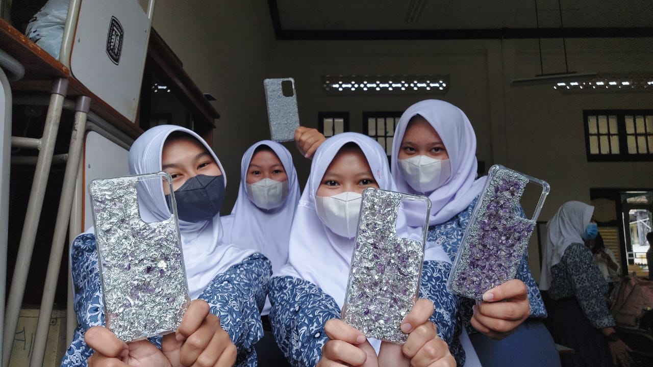 Yalangoch qizlar veb-kamera