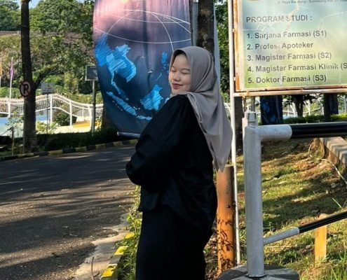 Nura Khairunisa, PENGARUH PERUBAHAN SUHU TERHADAP TINGKAT KEASAMANKANDUNGAN VITAMIN C PADA EKSTRAK BUAH MELALUI PENDEKATAN HAMBATAN LISTRIK